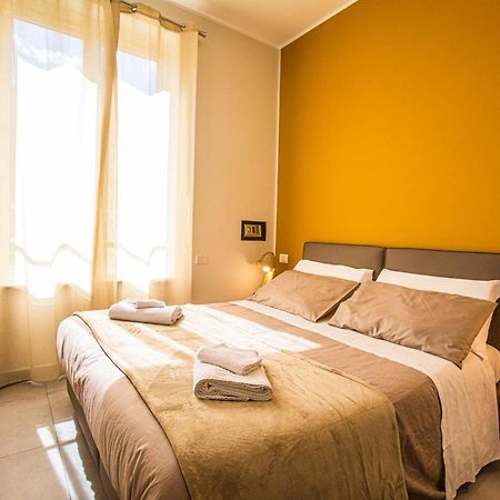 Hotel Garibaldi 136 Neapol Zewnętrze zdjęcie
