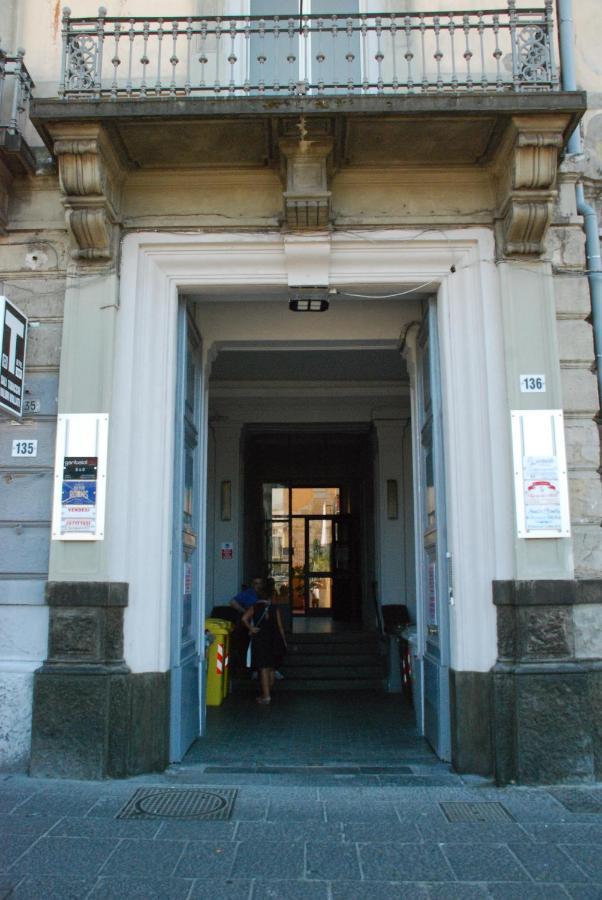 Hotel Garibaldi 136 Neapol Zewnętrze zdjęcie