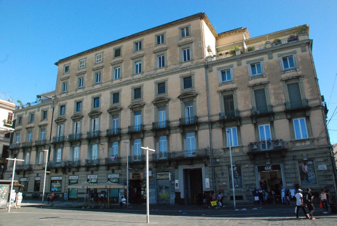 Hotel Garibaldi 136 Neapol Zewnętrze zdjęcie