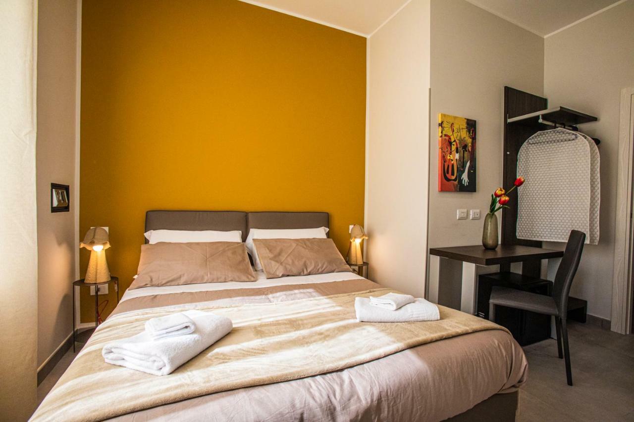 Hotel Garibaldi 136 Neapol Zewnętrze zdjęcie