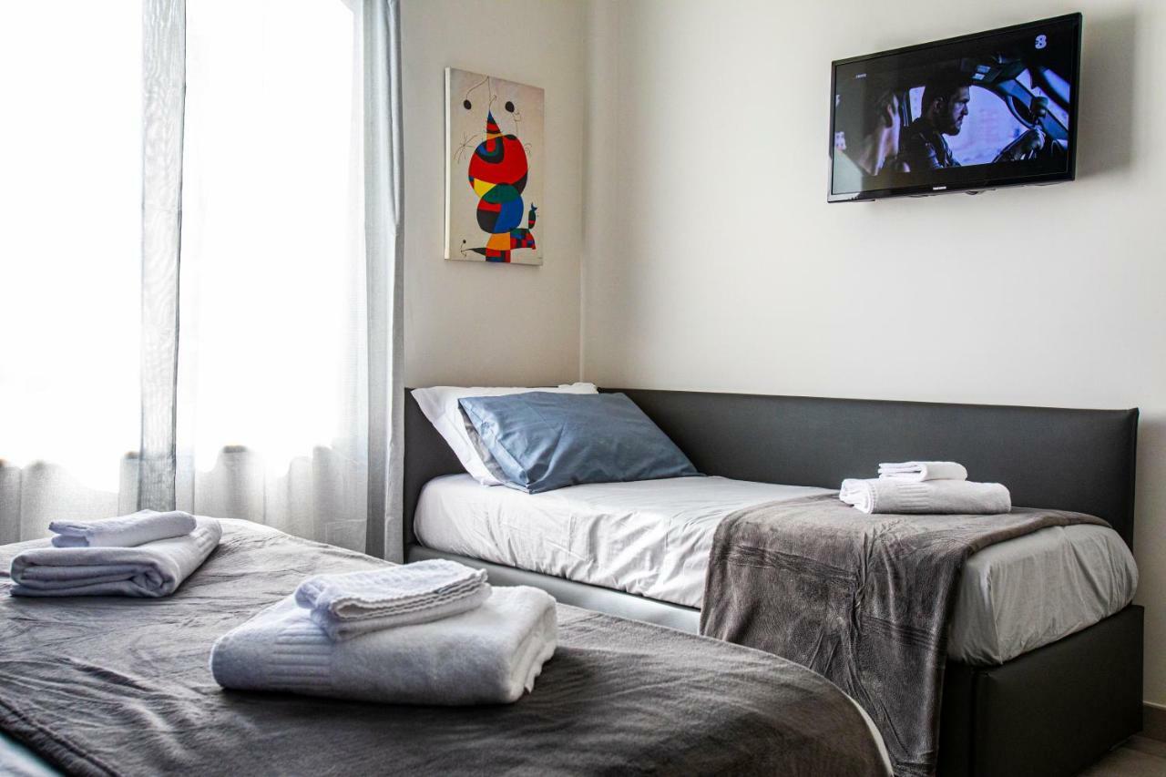 Hotel Garibaldi 136 Neapol Zewnętrze zdjęcie