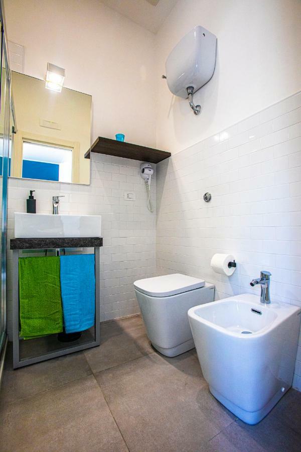 Hotel Garibaldi 136 Neapol Zewnętrze zdjęcie