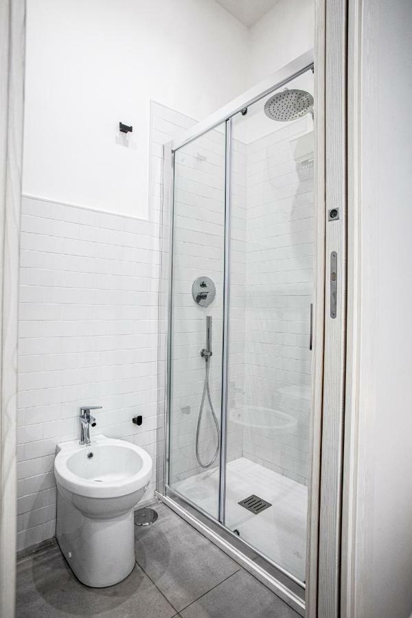 Hotel Garibaldi 136 Neapol Zewnętrze zdjęcie